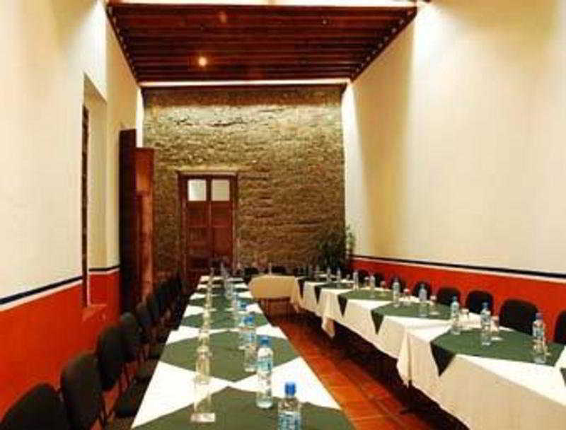 Howard Johnson By Wyndham Morelia Calle Real Udogodnienia zdjęcie