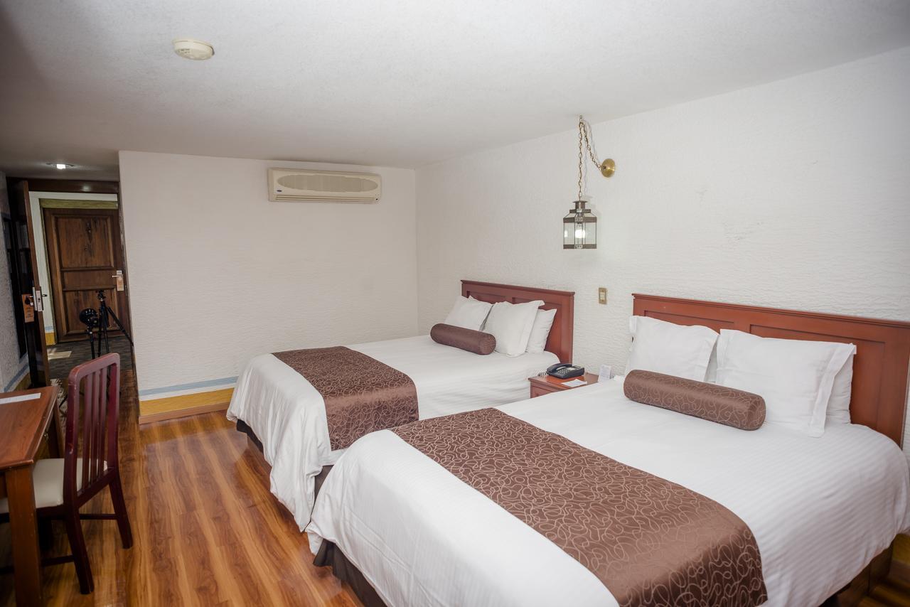 Howard Johnson By Wyndham Morelia Calle Real Zewnętrze zdjęcie